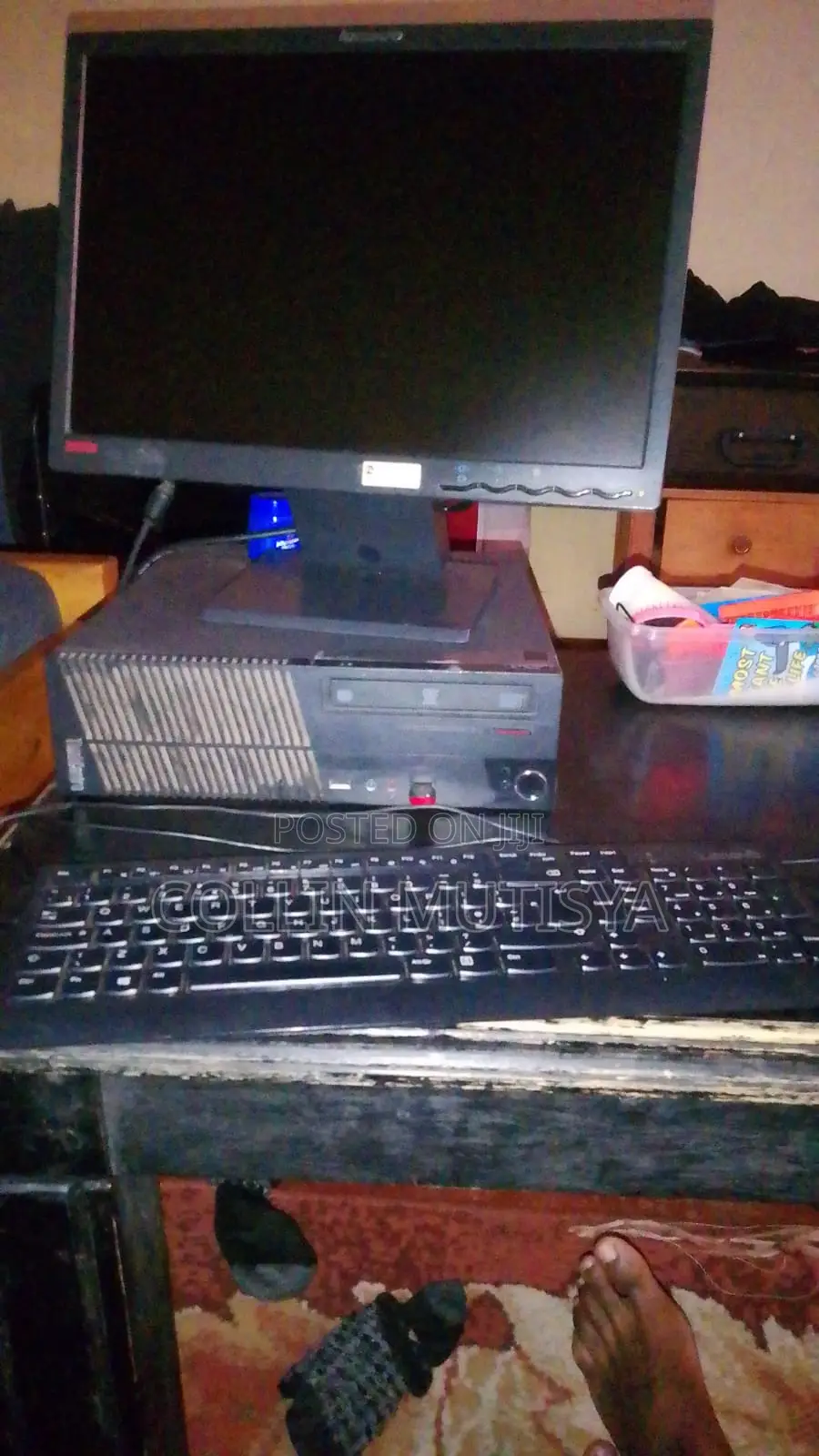 Desktop Computer Lenovo ThinkCentre 22 4GB Intel Core i5 HDD+SSD 256GB