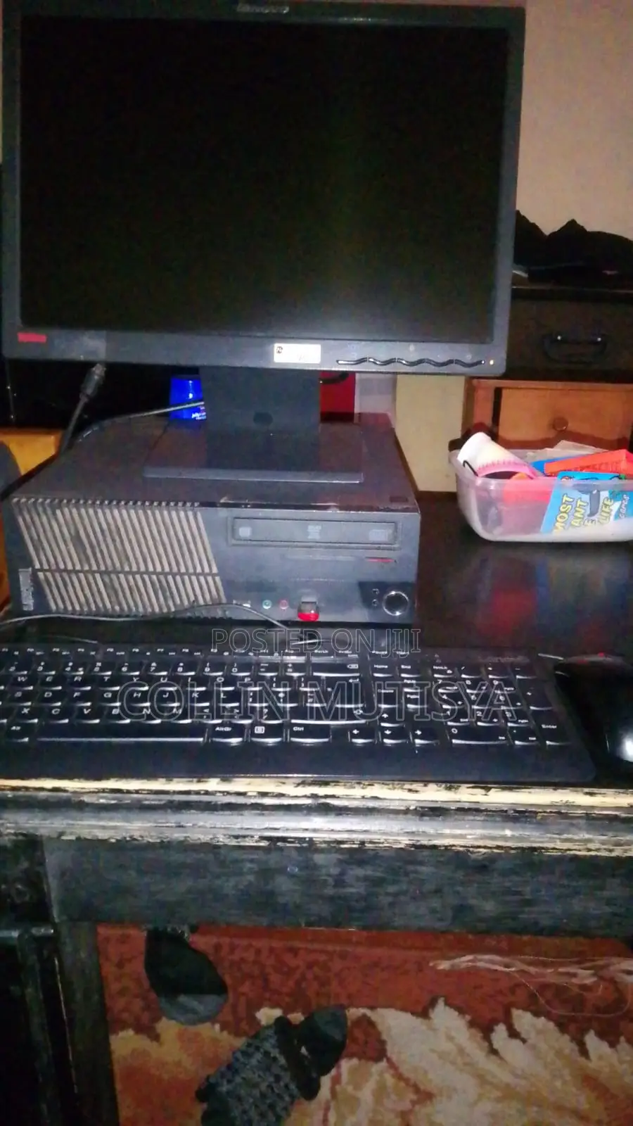 Desktop Computer Lenovo ThinkCentre 22 4GB Intel Core i5 HDD+SSD 256GB