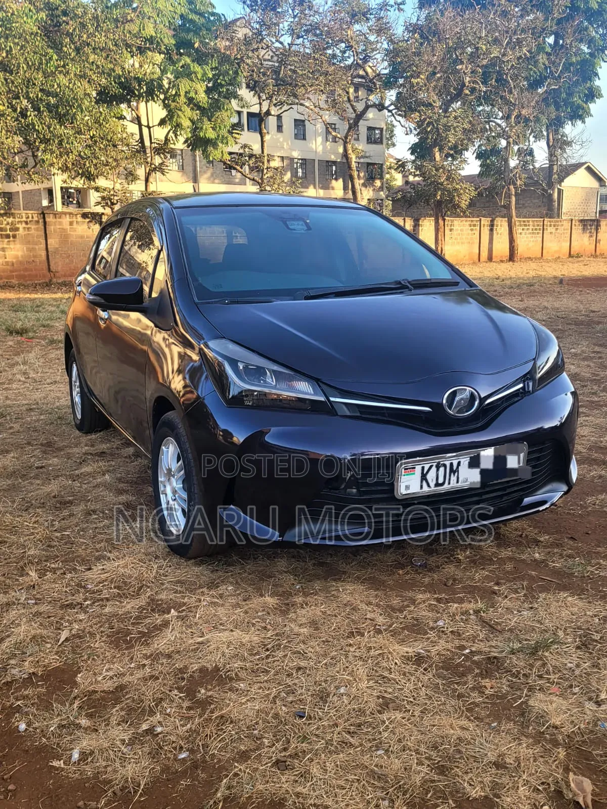 Toyota Vitz 2015