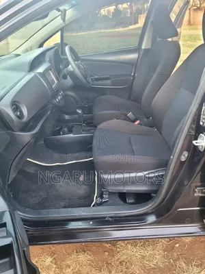 Toyota Vitz 2015