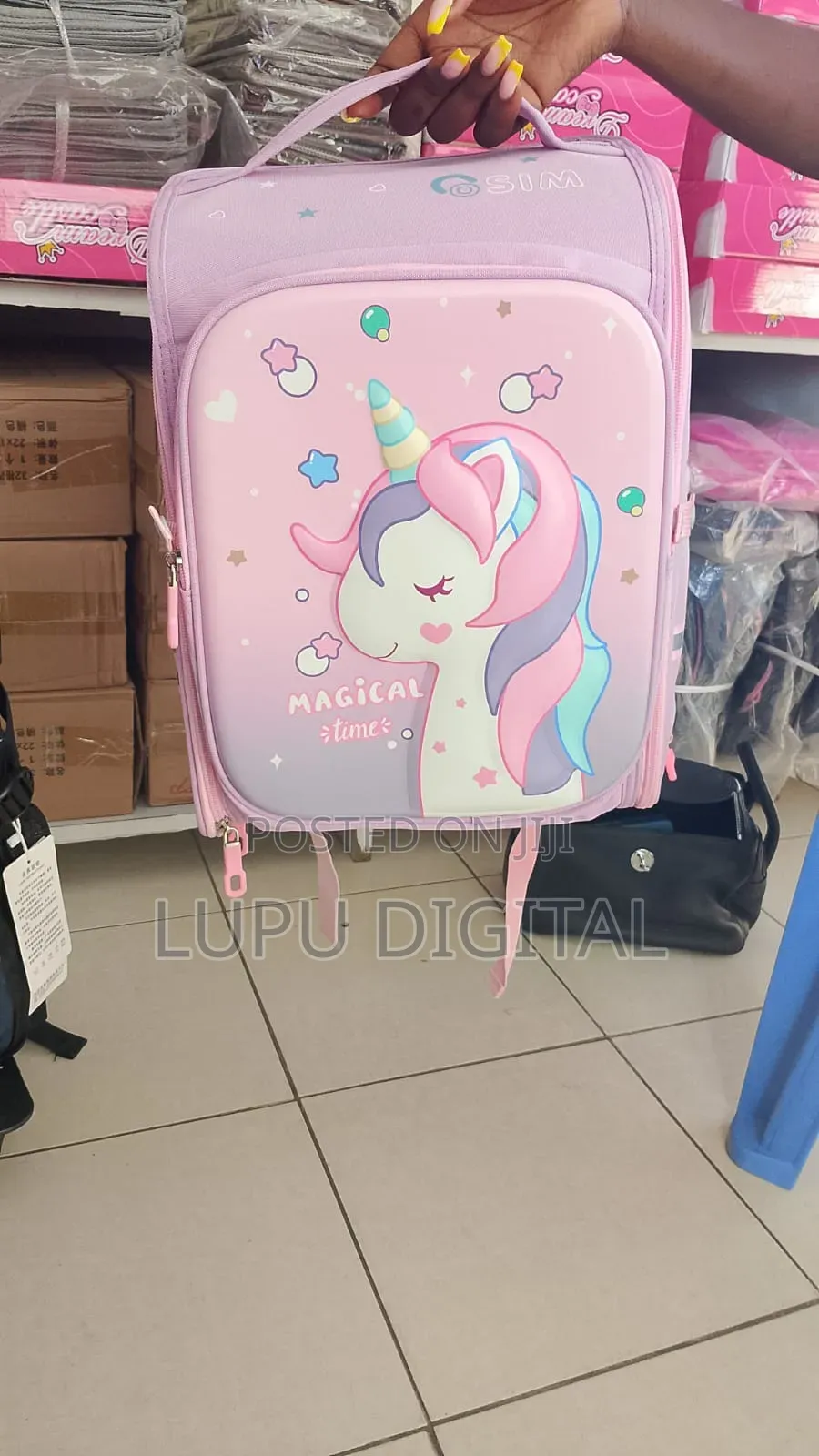 Queen Trolley Bag