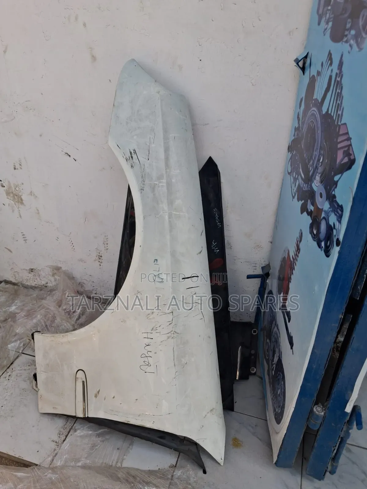 W211 Fenders