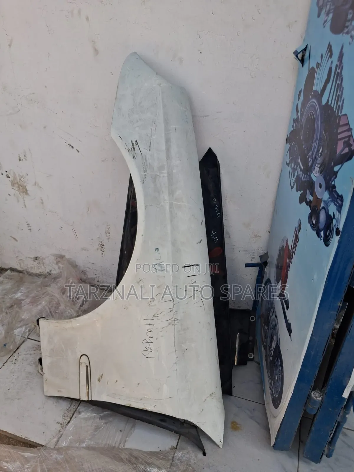 W211 Fenders