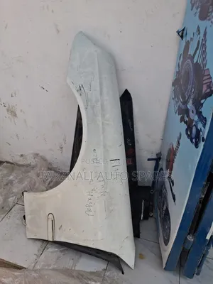 W211 Fenders