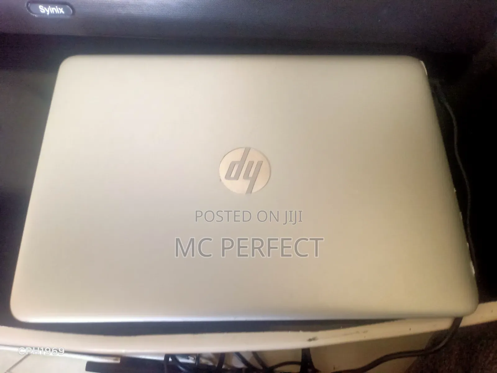 Laptop HP EliteBook 820 G3 8GB AMD A8 HDD+SSD 500GB