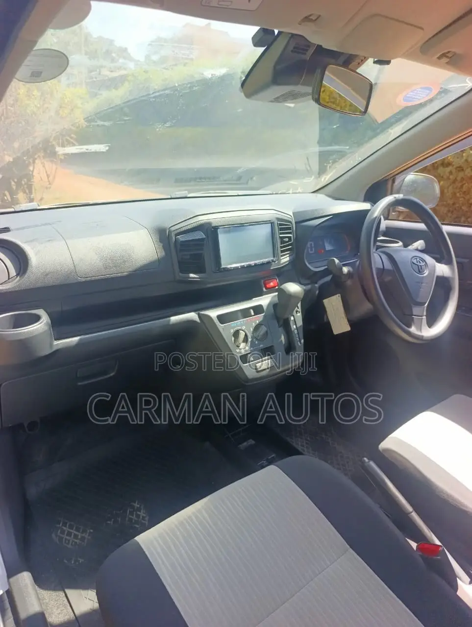 Toyota Pixis Epoch 660 FWD 2019 Pearl