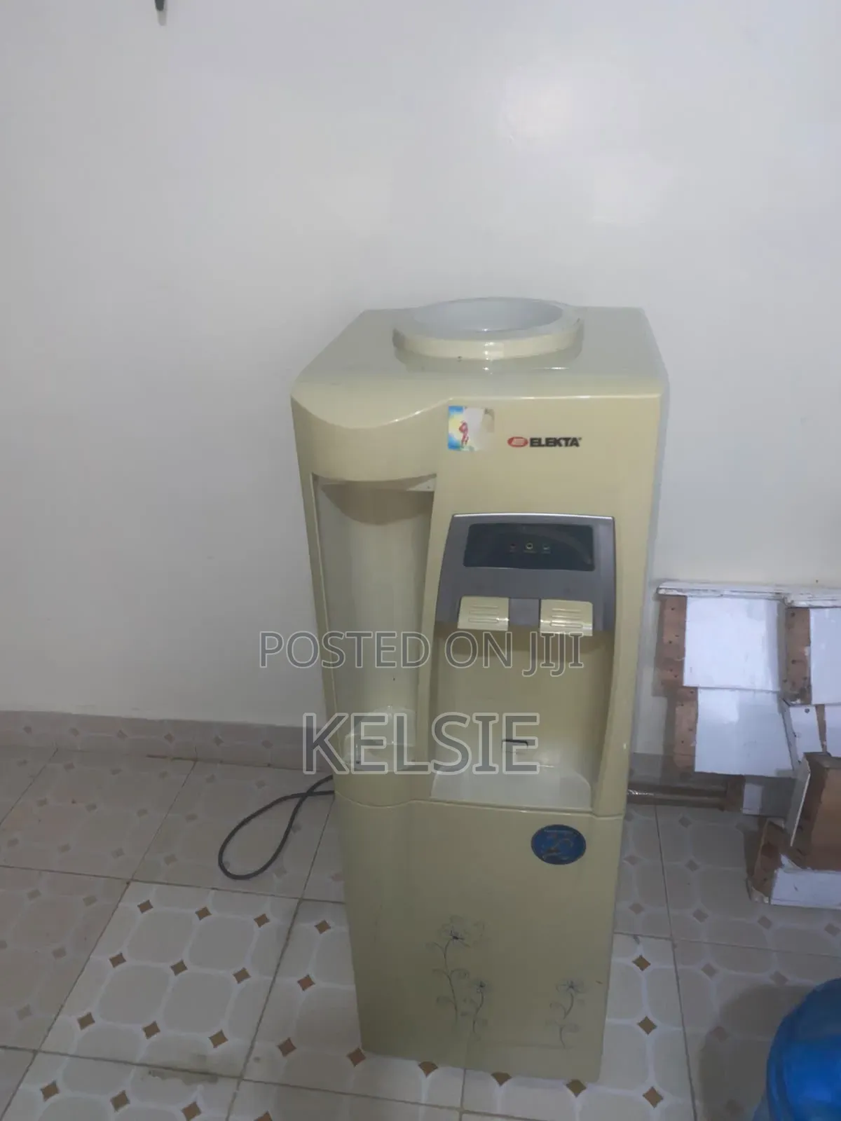 Water Dispenser
