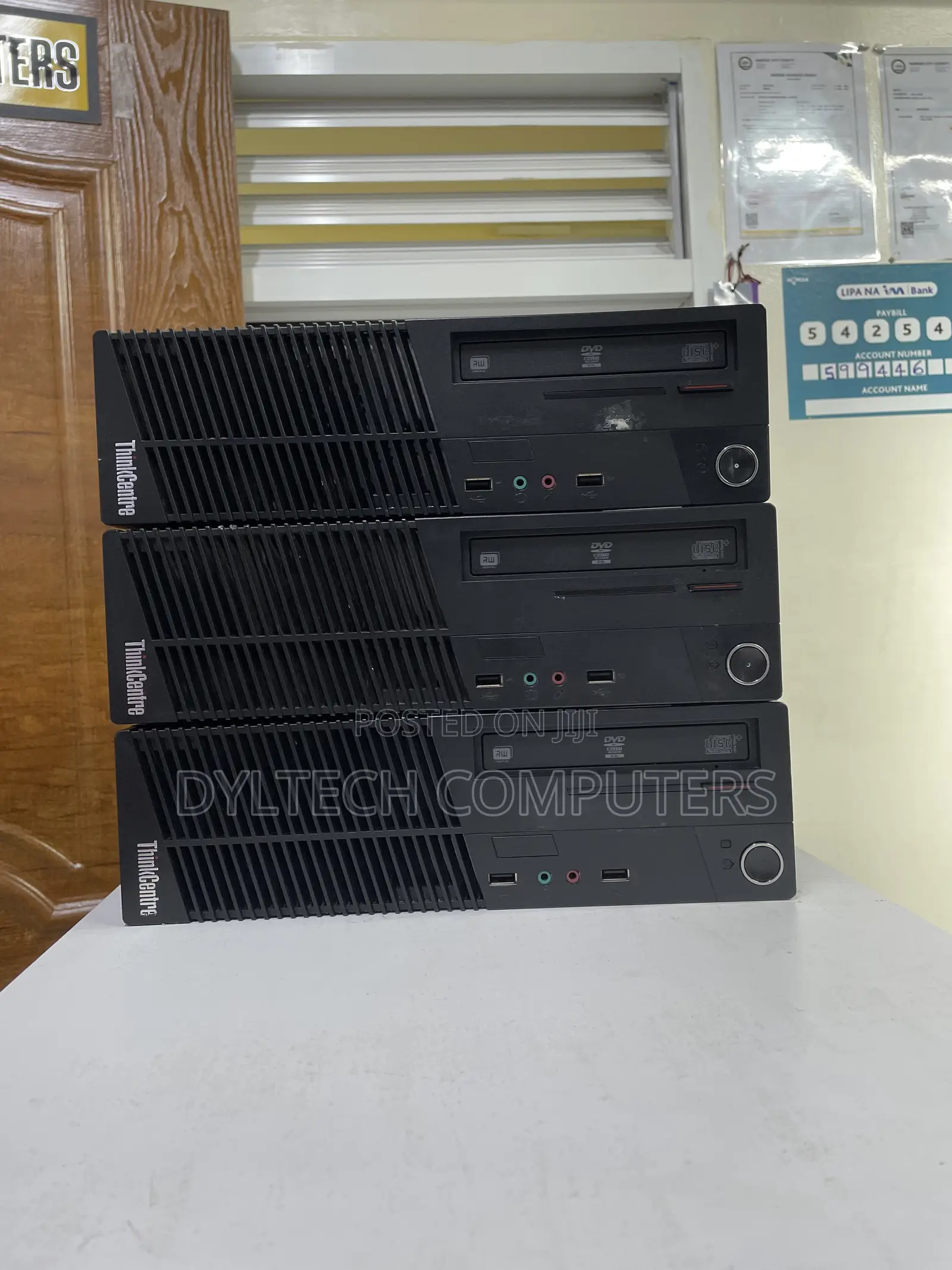 Lenovo ThinkCentre M710e SFF 4GB Intel Core i3 HDD 500GB