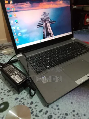 Laptop Toshiba A30 8GB Intel Core i5 SSD 256GB