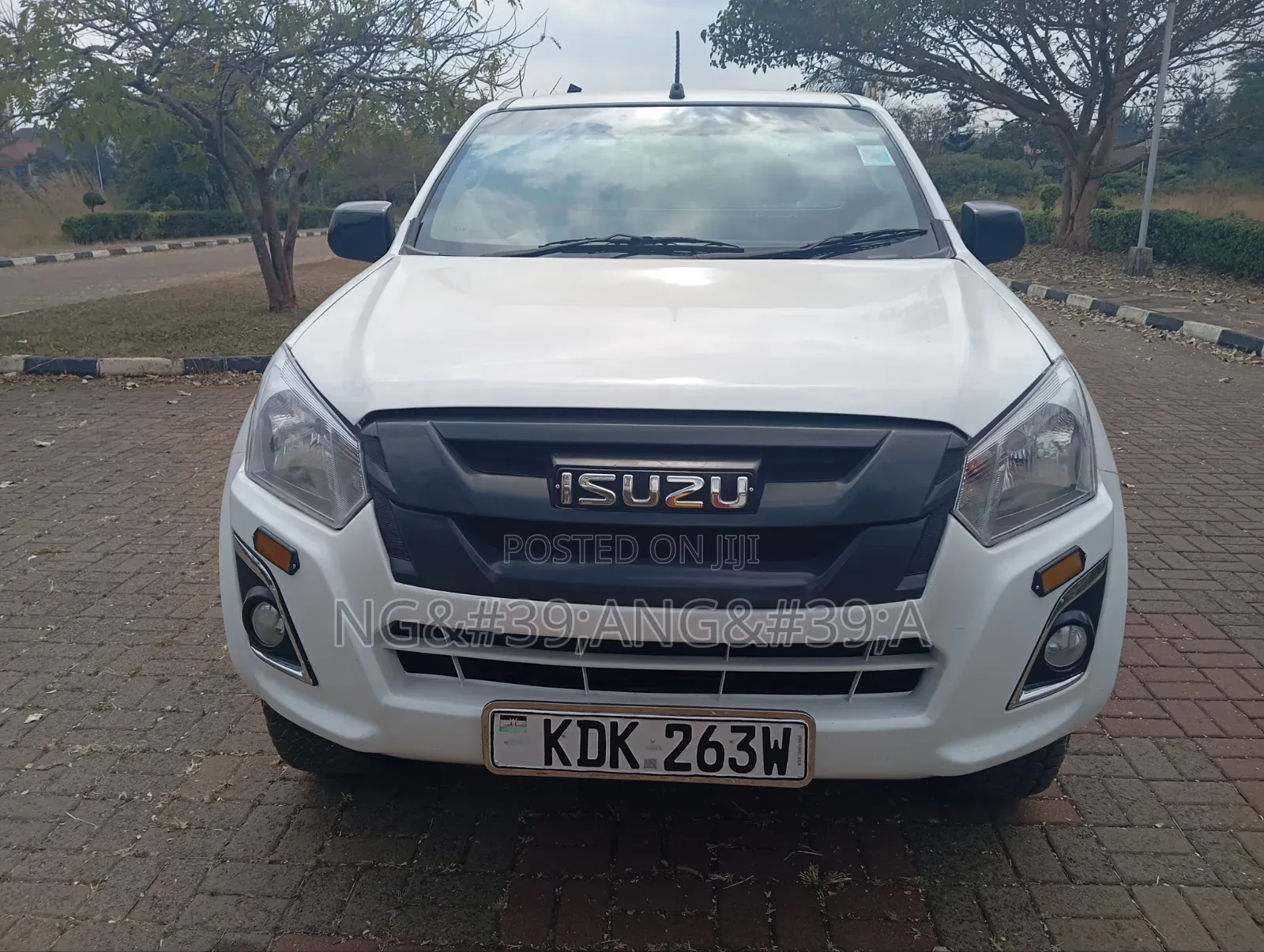 Isuzu D-MAX 2022 White