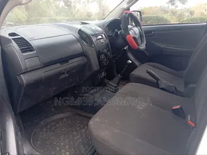 Isuzu D-MAX 2022 White