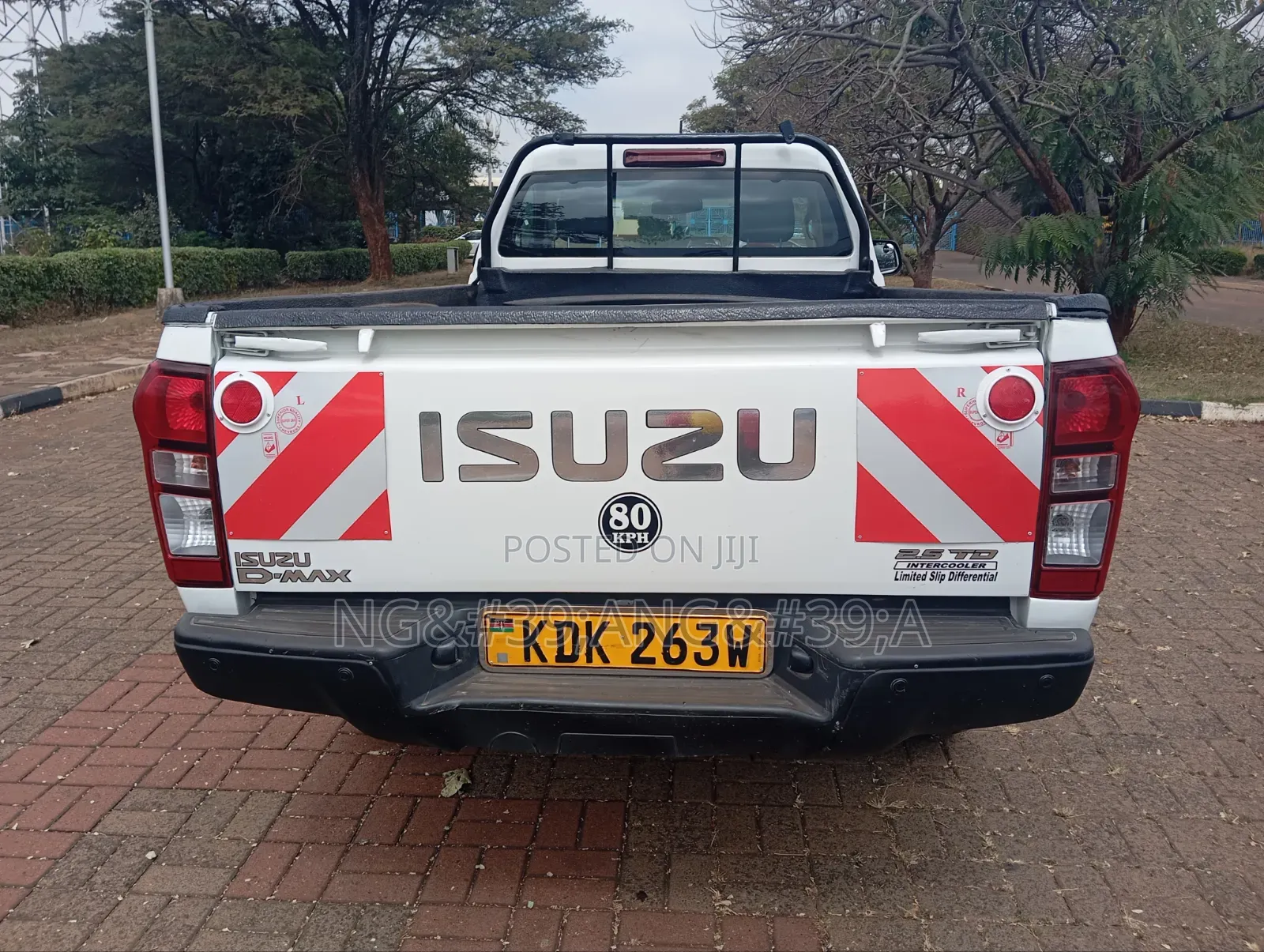 Isuzu D-MAX 2022 White