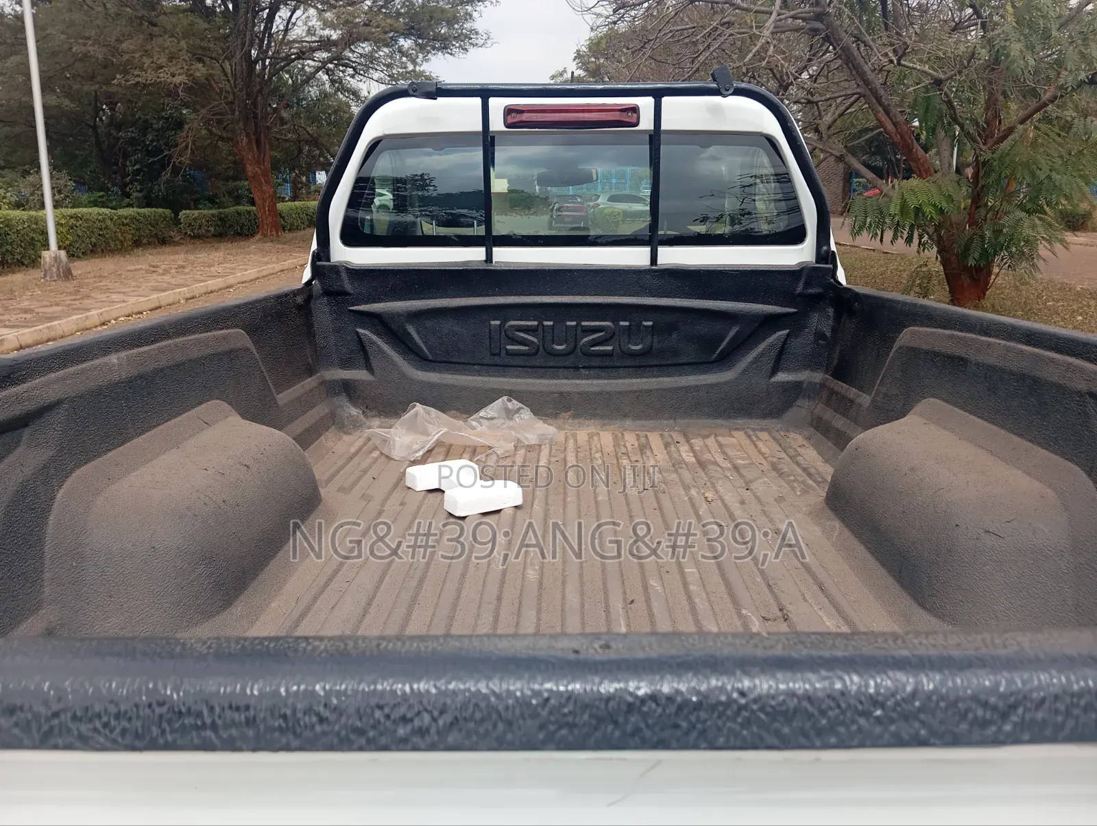 Isuzu D-MAX 2022 White