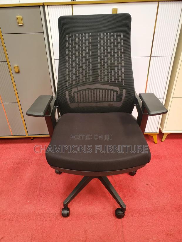 Ergonomic Office Chair With T-Armrests