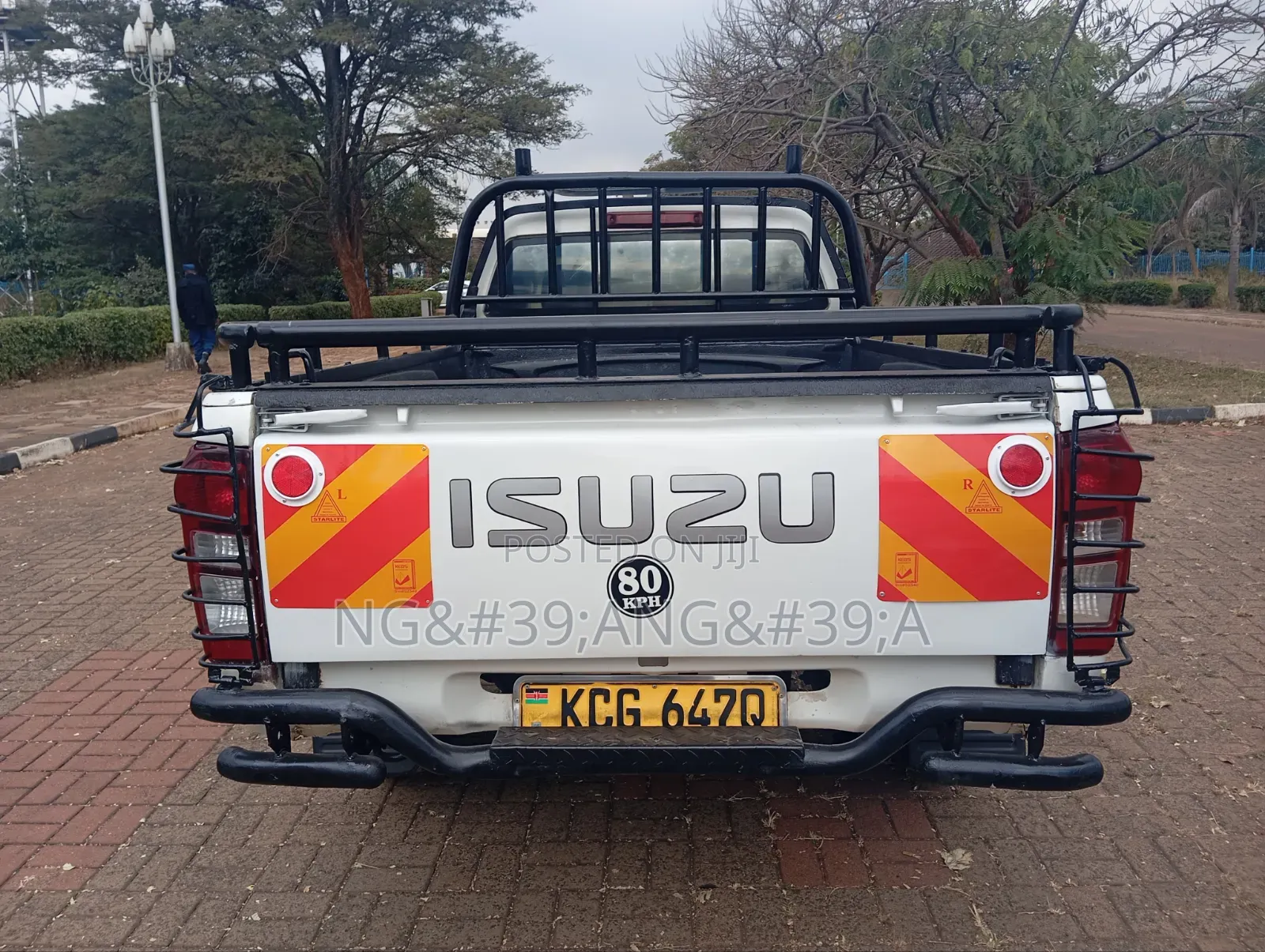 Isuzu D-MAX 2015 White