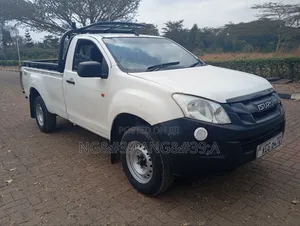 Isuzu D-MAX 2015 White