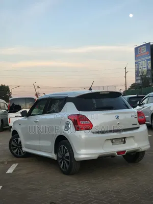 Suzuki Swift 2019 White