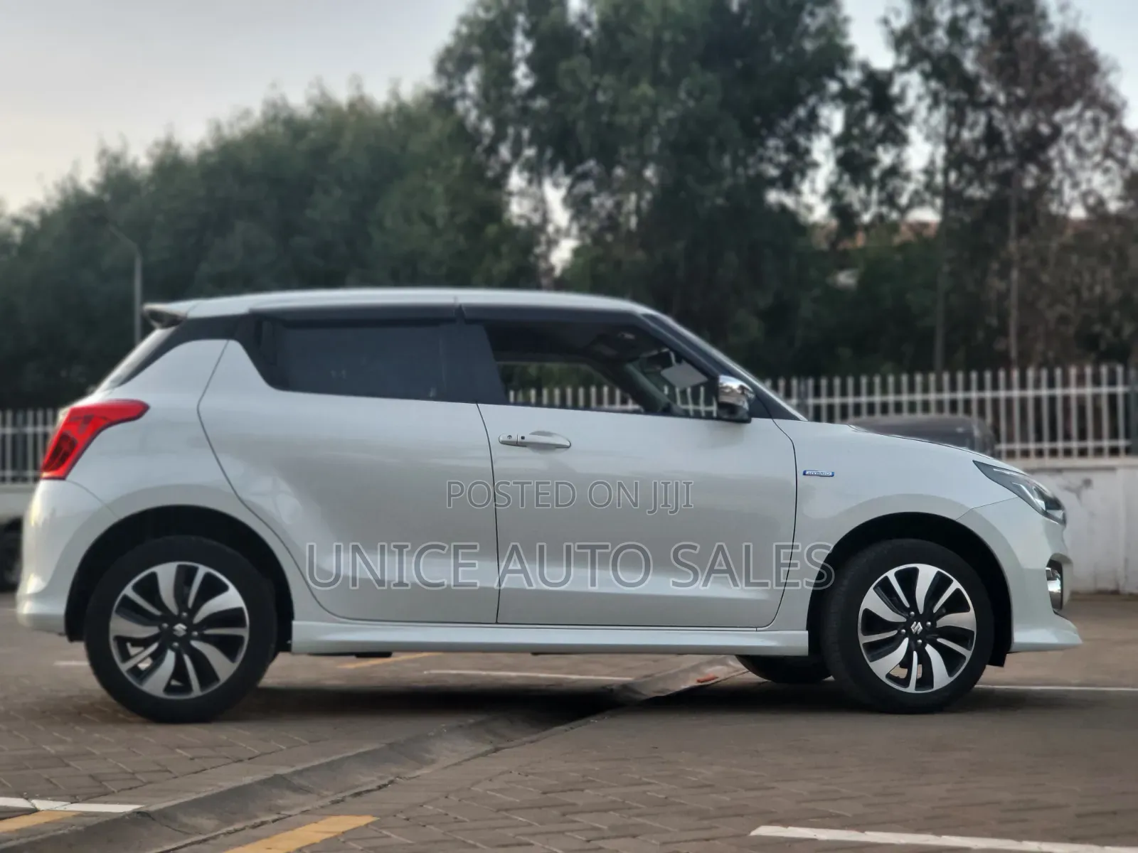 Suzuki Swift 2019 White