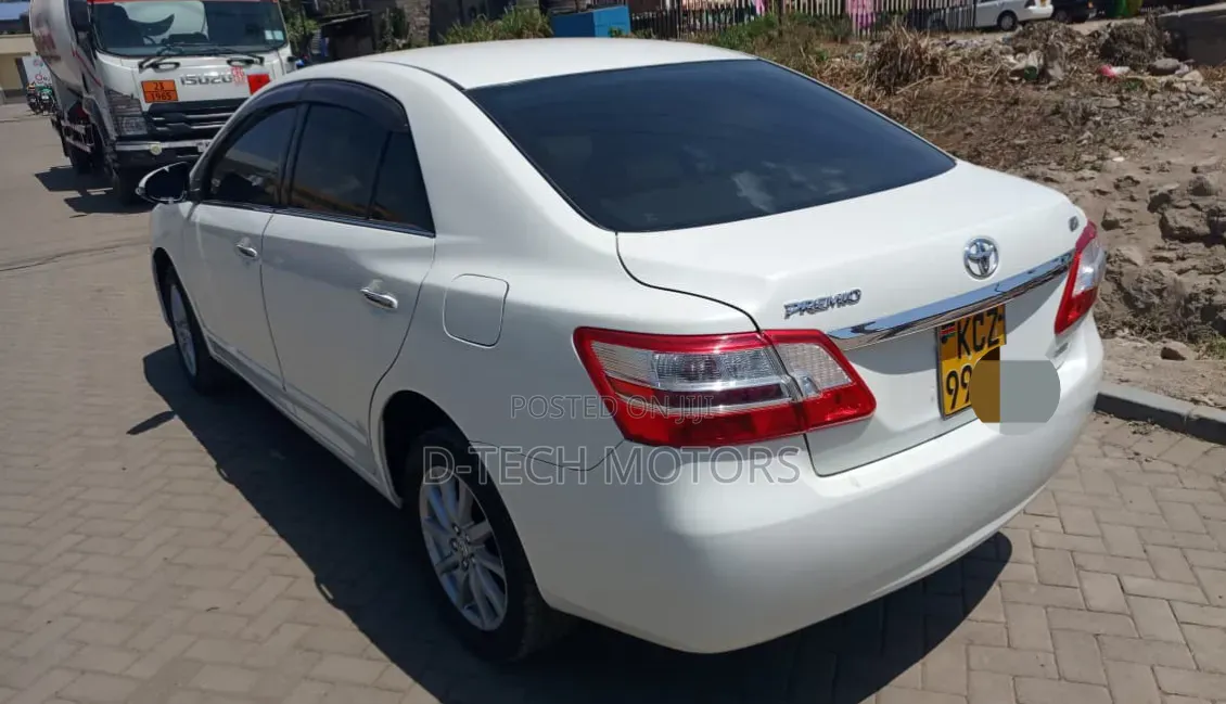 Toyota Premio 2014 White