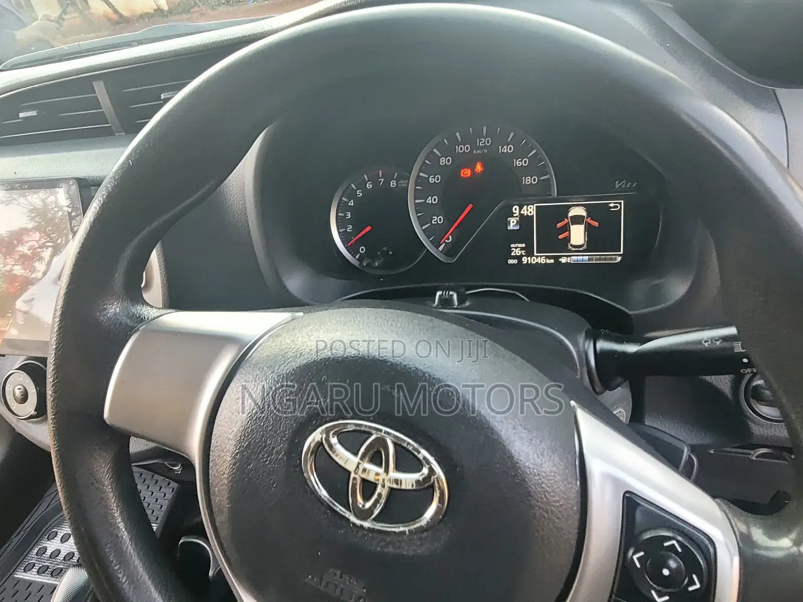 Toyota Vitz 2018 Silver