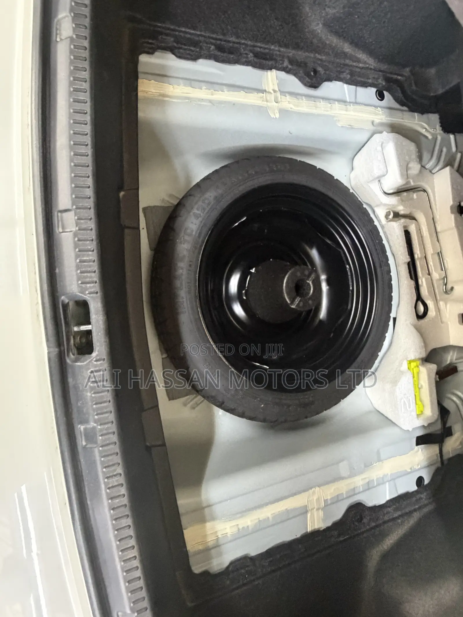 Toyota Axio 1.3 X 2WD 2019 White