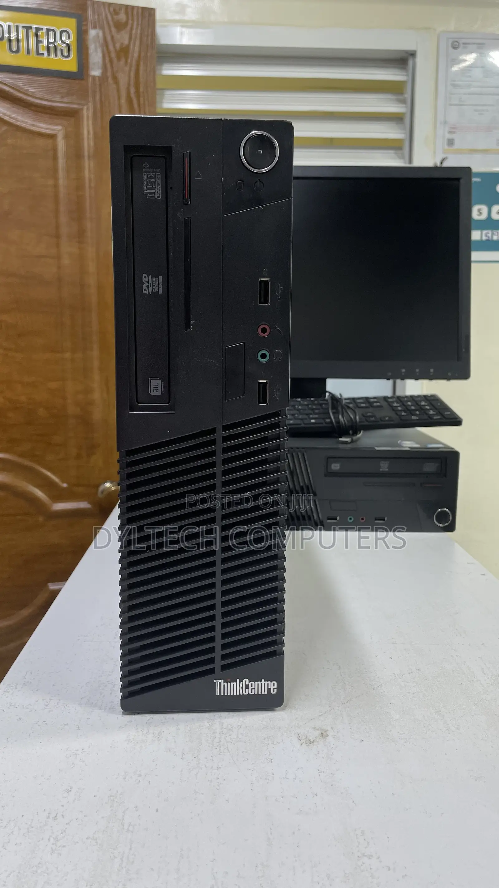 Lenovo ThinkCentre M710e SFF 4GB Intel Core i3 HDD 500GB