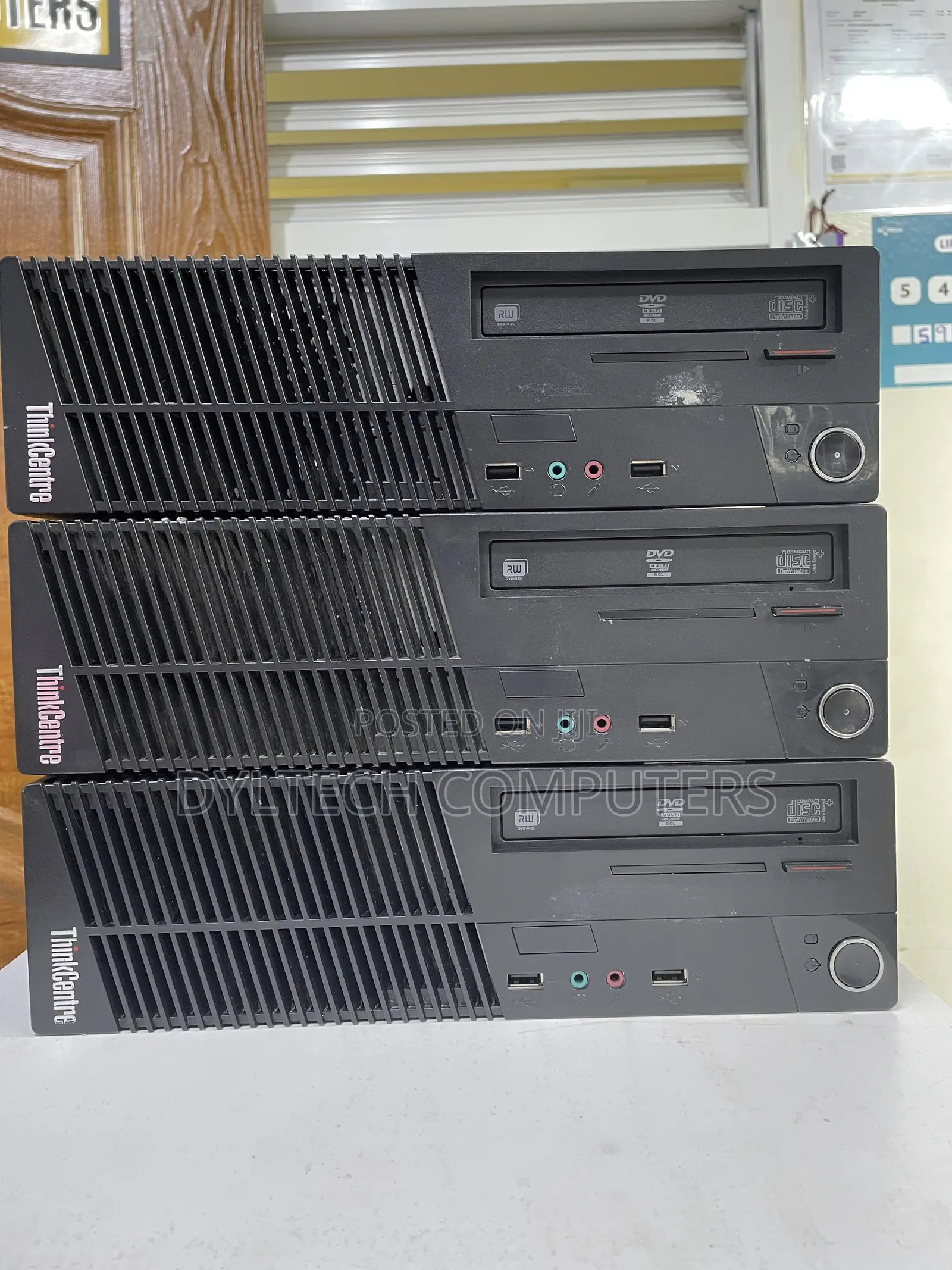 Lenovo ThinkCentre M710e SFF 4GB Intel Core i3 HDD 500GB