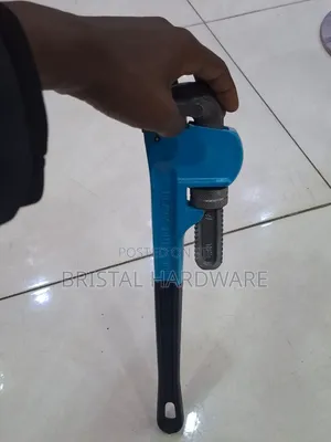 Heavy-Duty Pipe Wrench 18"