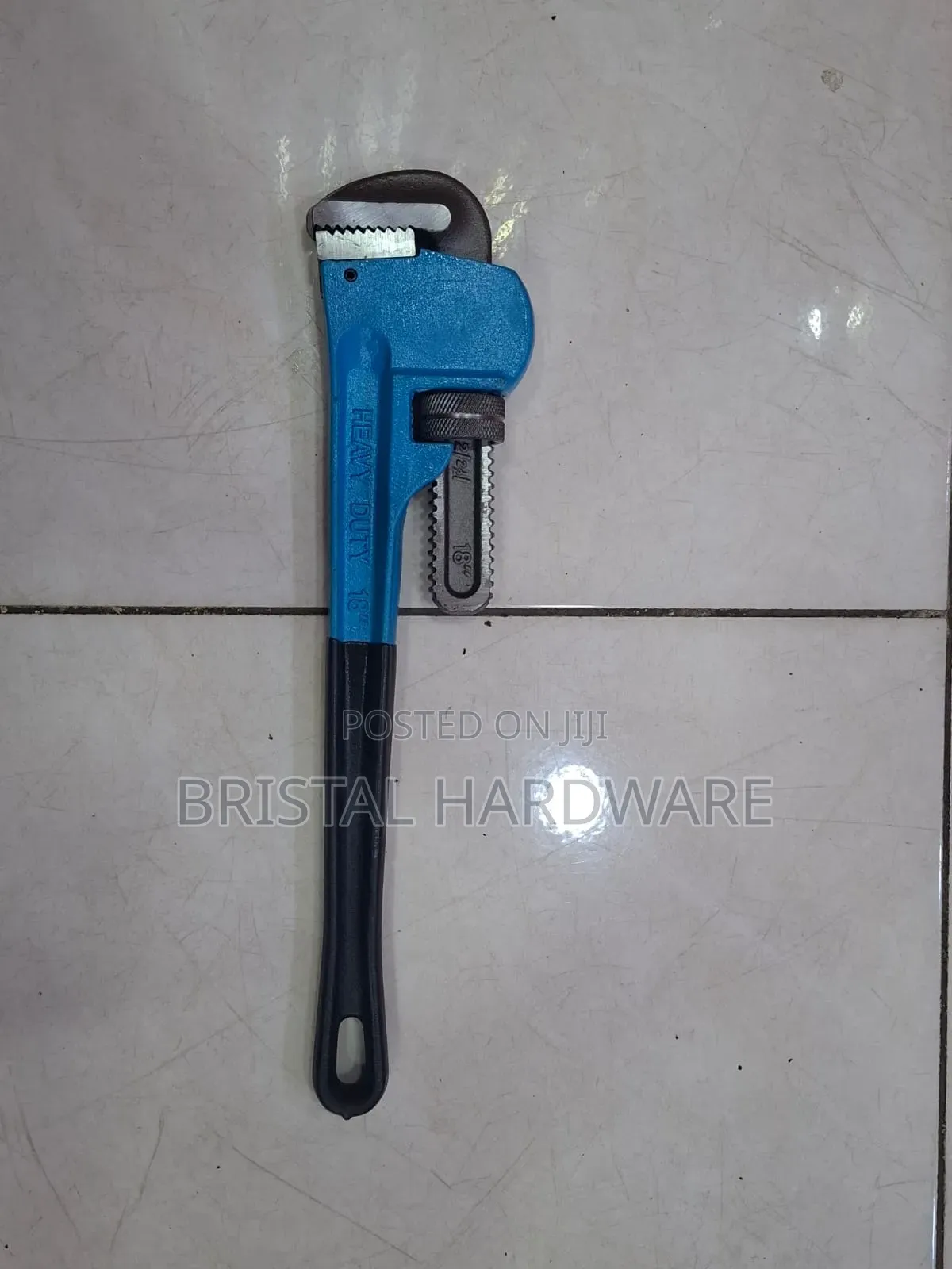 Heavy-Duty Pipe Wrench 18"