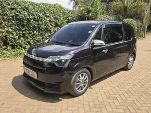 Toyota Spade 2015 Burgundy