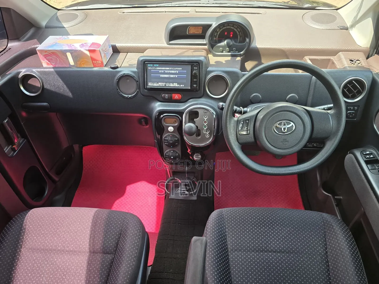 Toyota Spade 2015 Burgundy