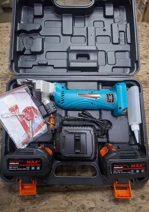 Easy to Use Cordless Electric Sheep Shears