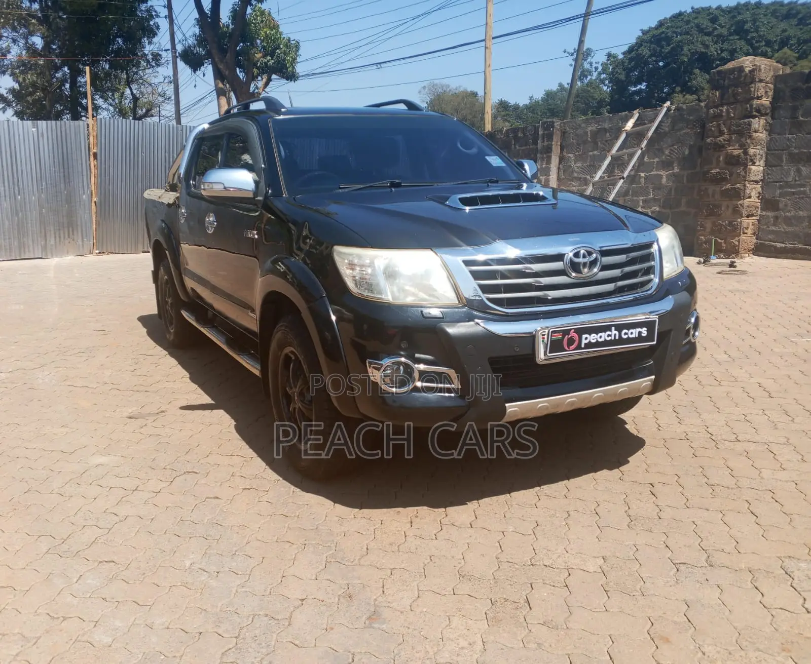Toyota Hilux 2015 Black