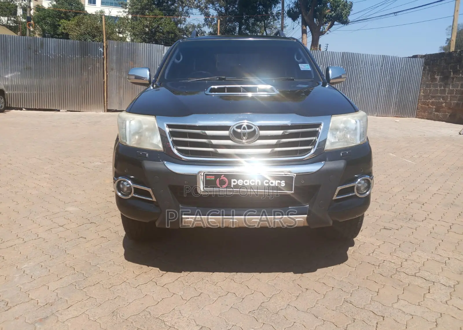Toyota Hilux 2015 Black