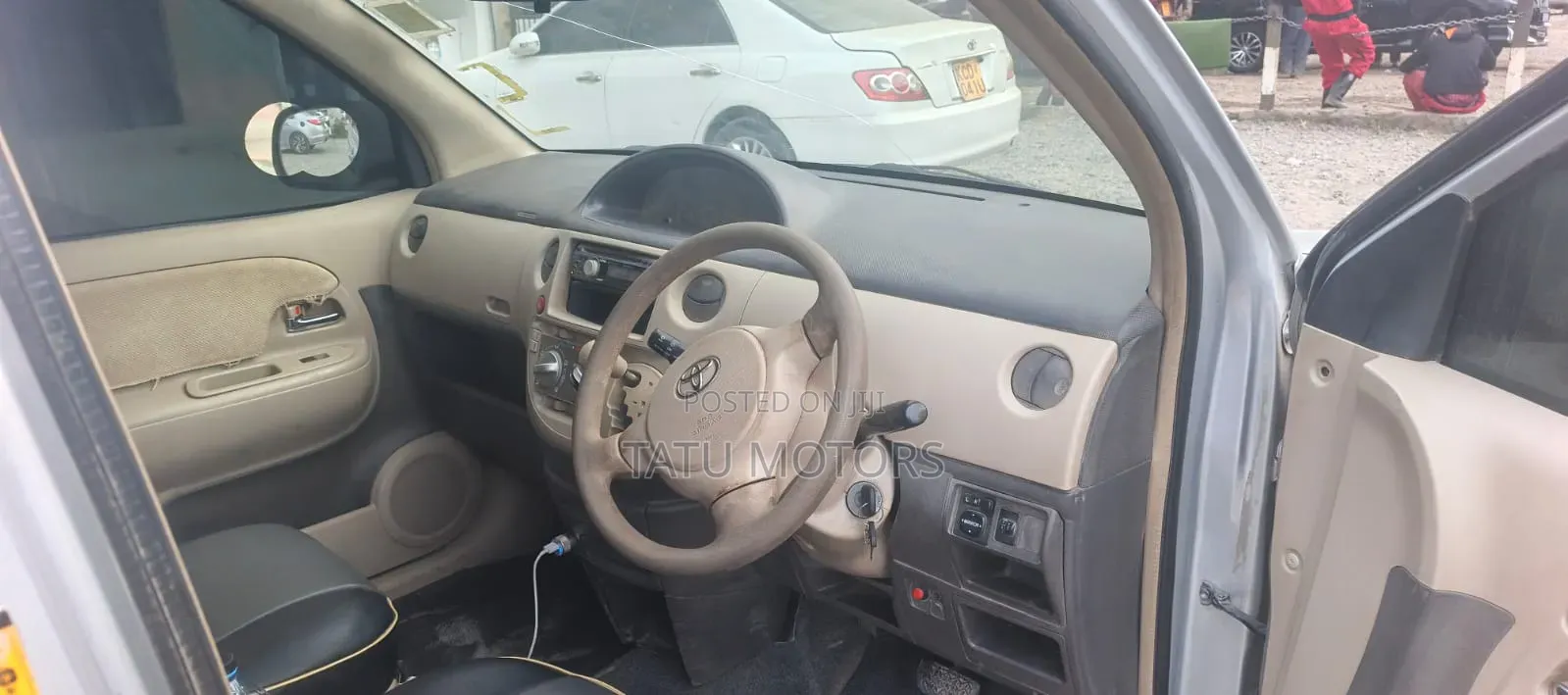 Toyota Sienta 2008 Silver