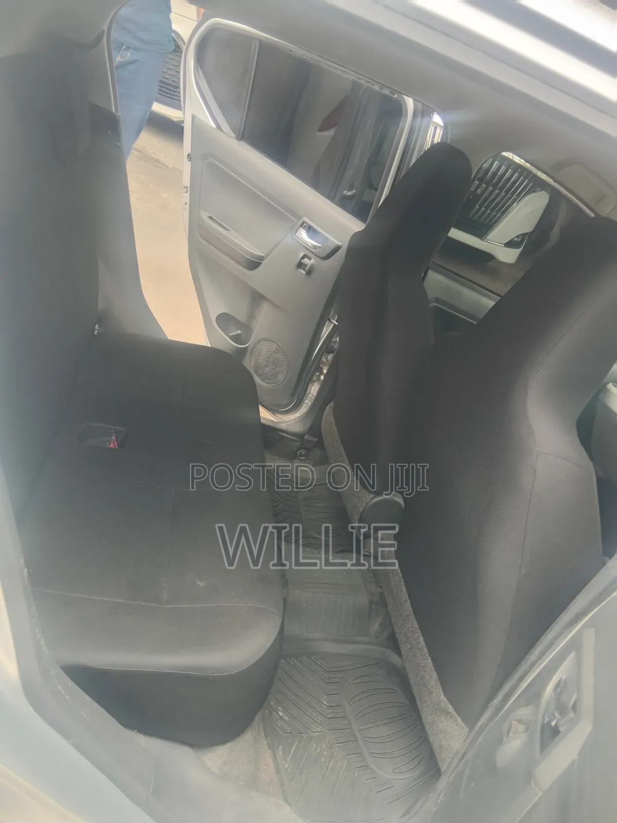 Daihatsu Mira 2017 Silver