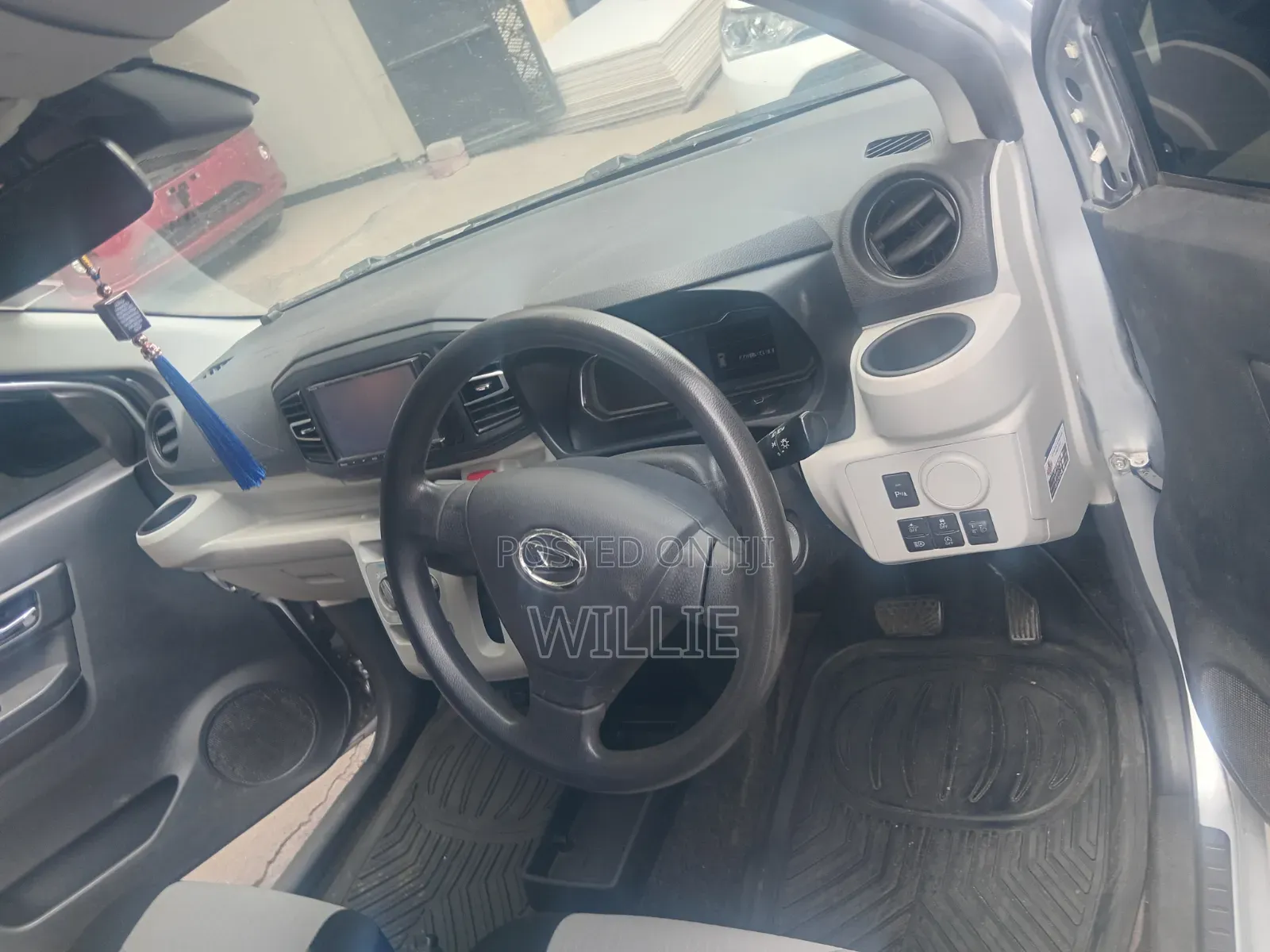 Daihatsu Mira 2017 Silver