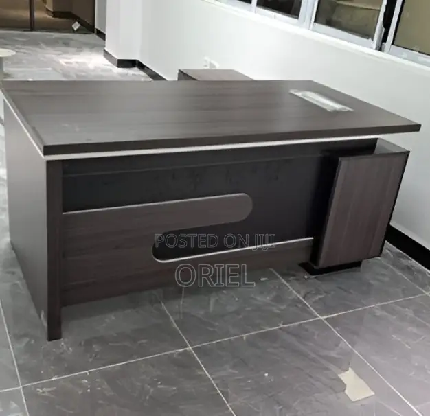 Office Desk : Manager’s Executive Corporate Desk - 160CM
