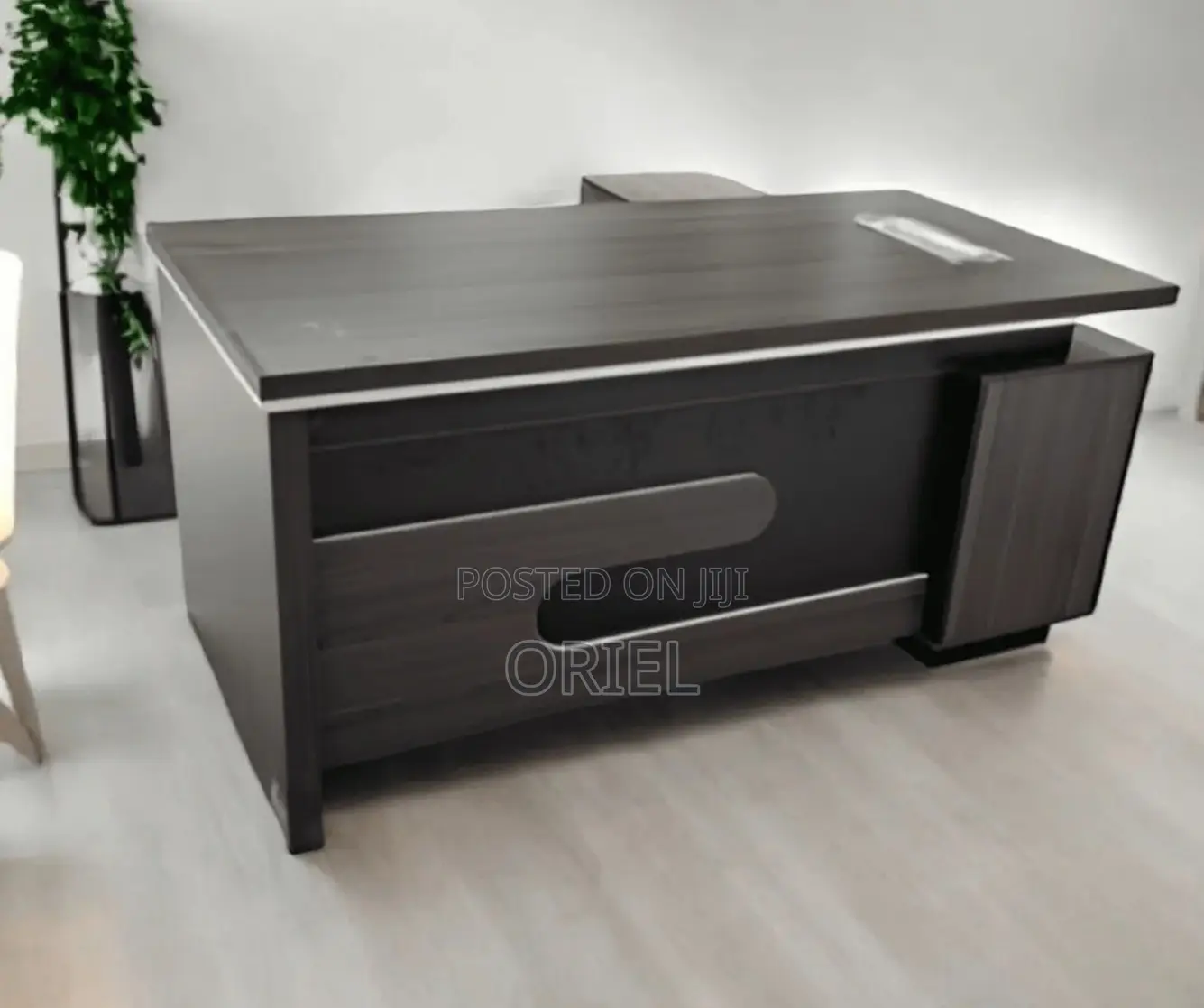 Office Desk : Manager’s Executive Corporate Desk - 160CM