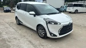 Toyota Sienta 2020 White