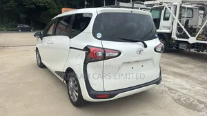 Toyota Sienta 2020 White