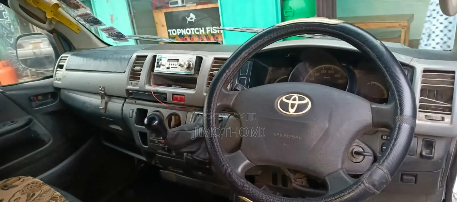 Toyota HiAce 2011 White