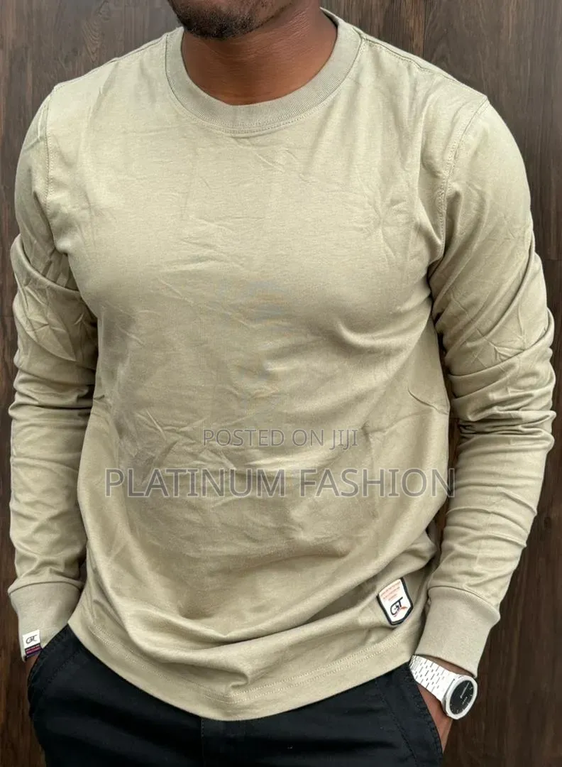 Sweetshirt