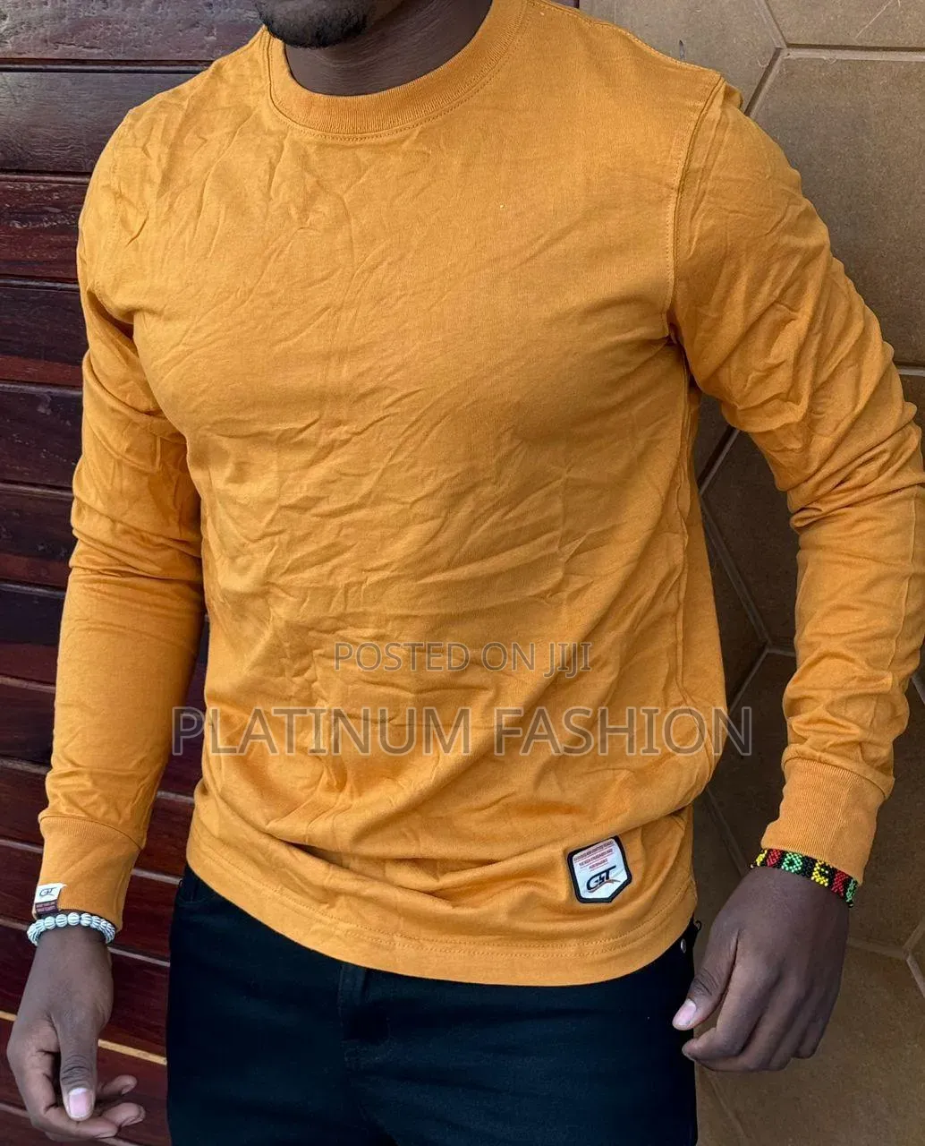Sweetshirt