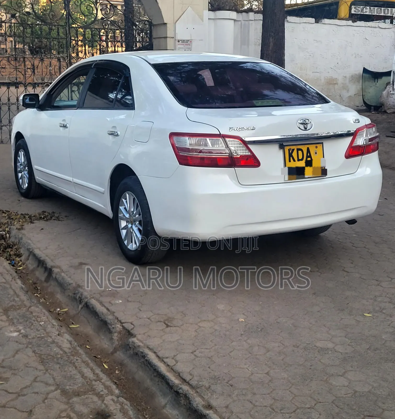 Toyota Premio 2012 White
