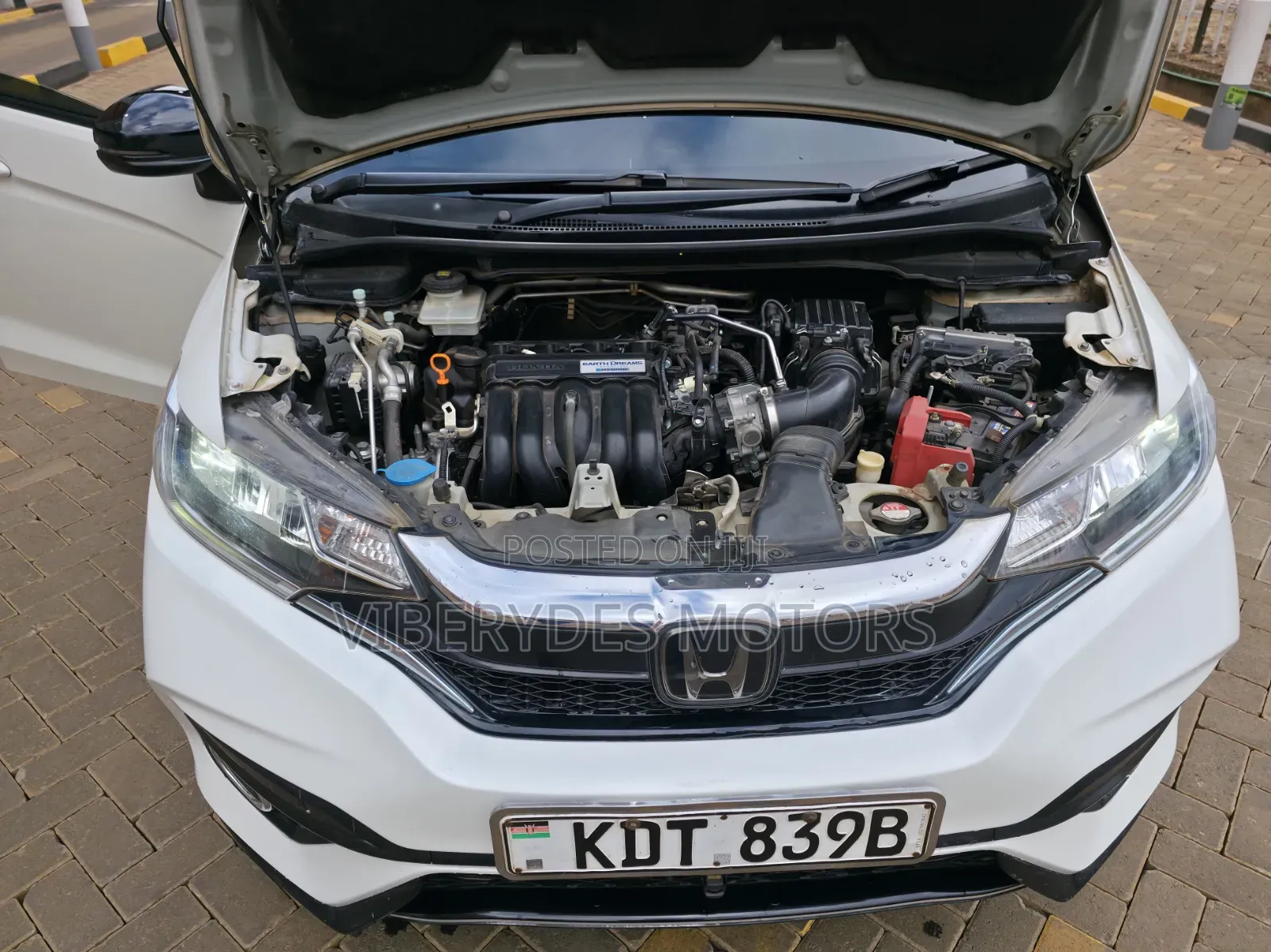 Honda Fit 2018 White