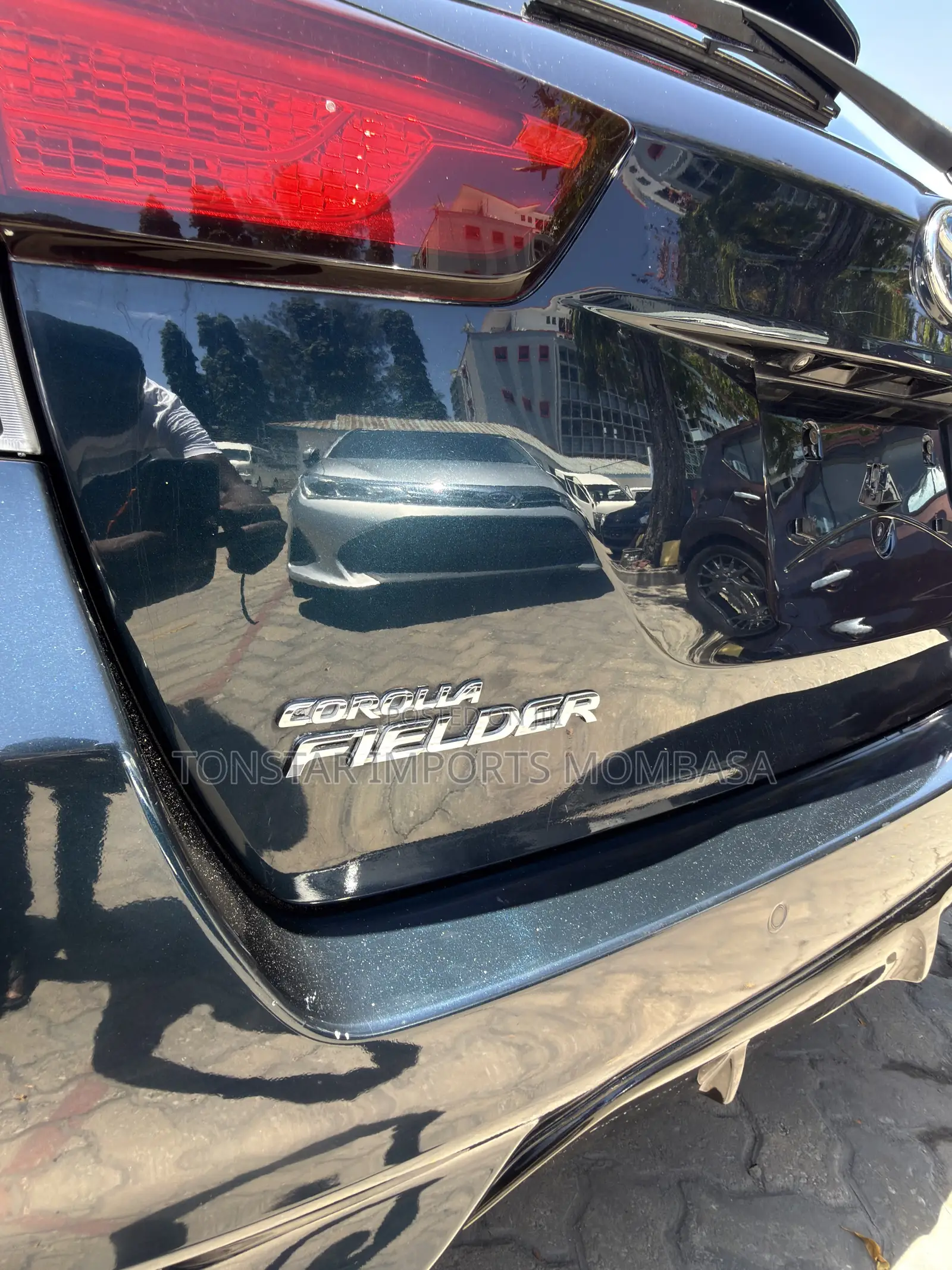 Toyota Corolla Fielder 1.5 Hybrid FWD 2019