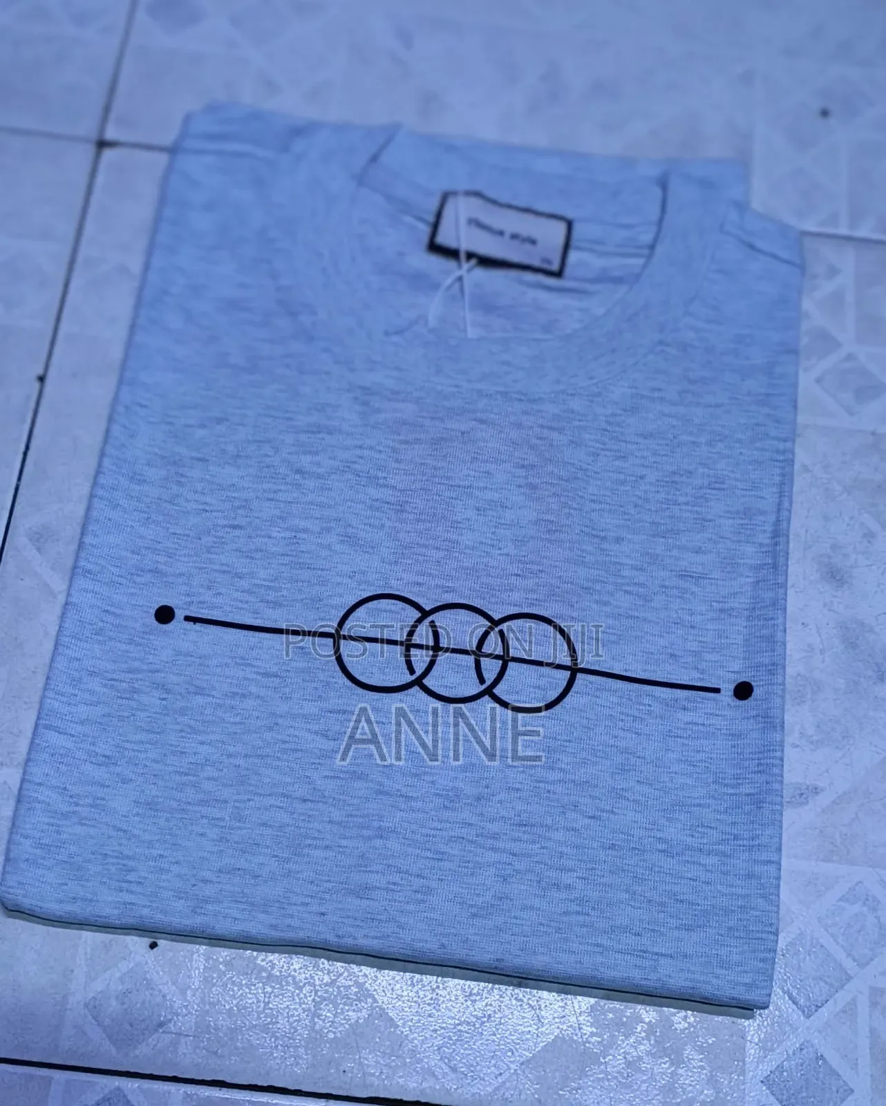 Unisex t.shirt