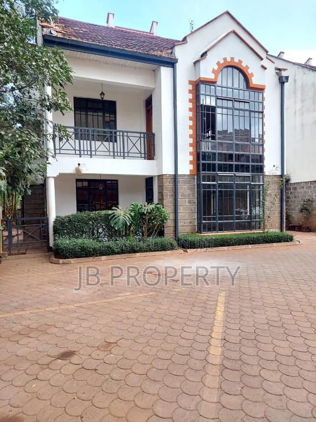 4bdrm Villa in Executive 4Bdrm With, Valley Arcade for rent