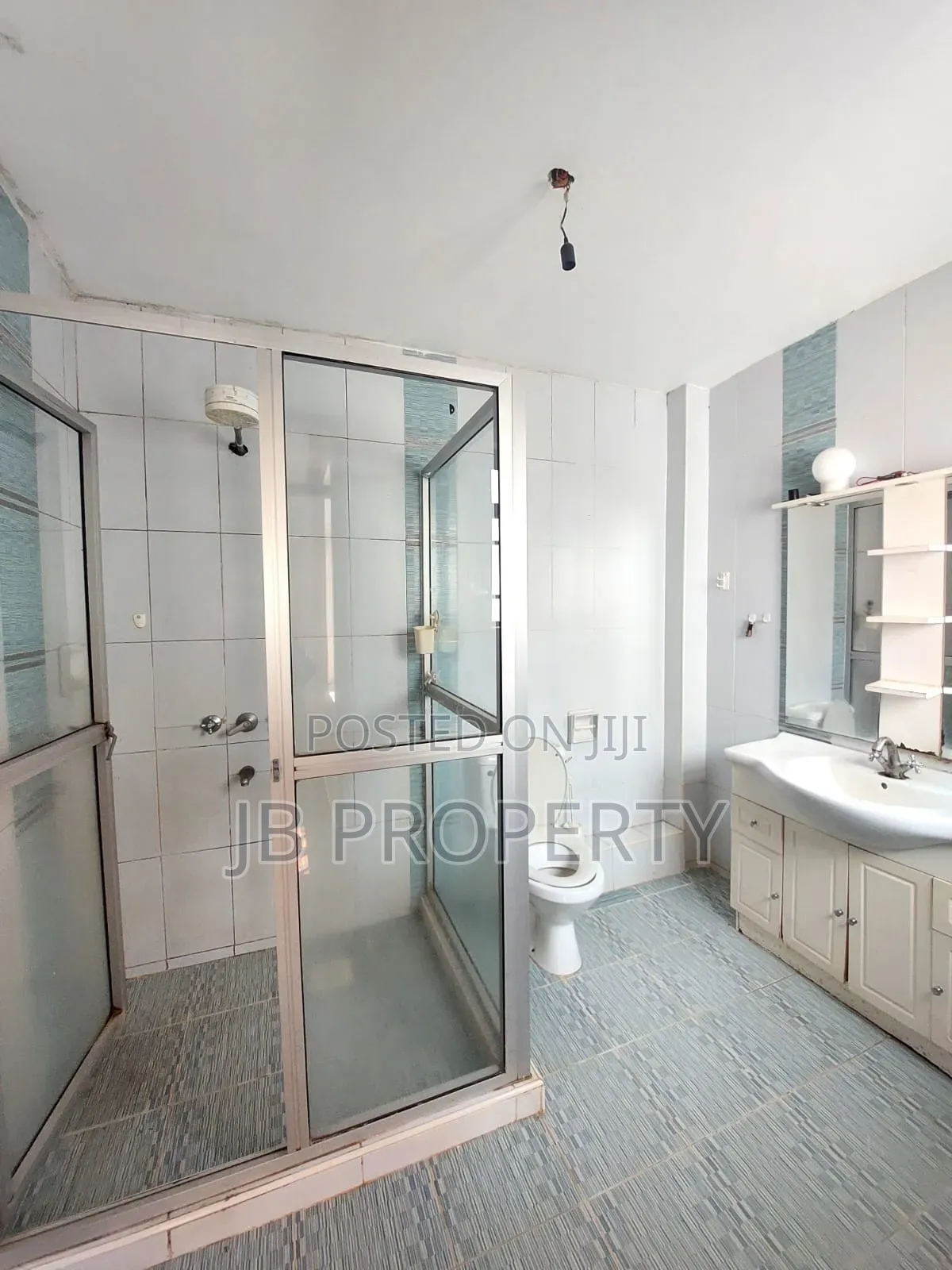 4bdrm Villa in Executive 4Bdrm With, Valley Arcade for rent